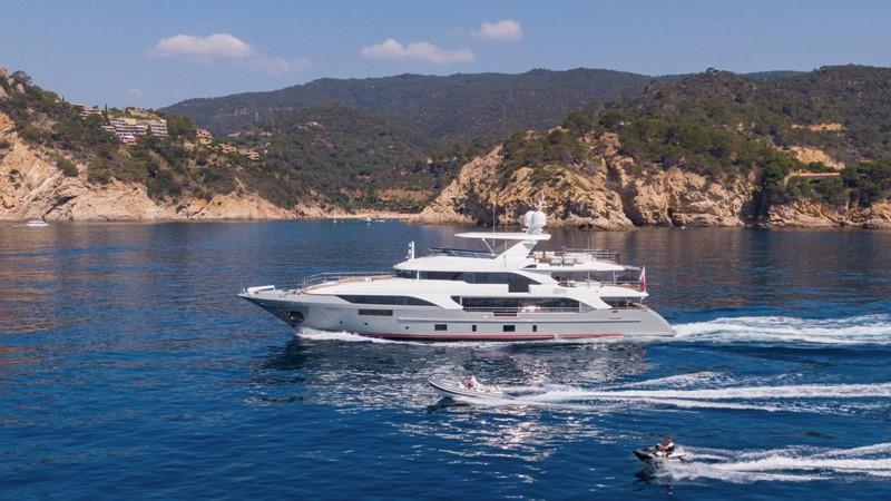 yacht Freeday