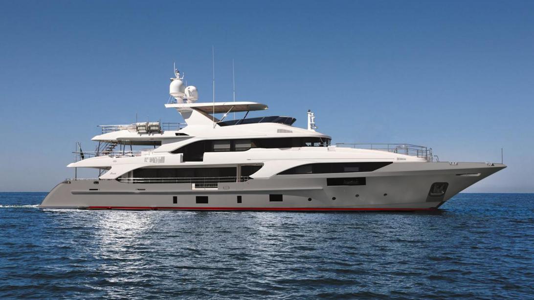 yacht Freeday