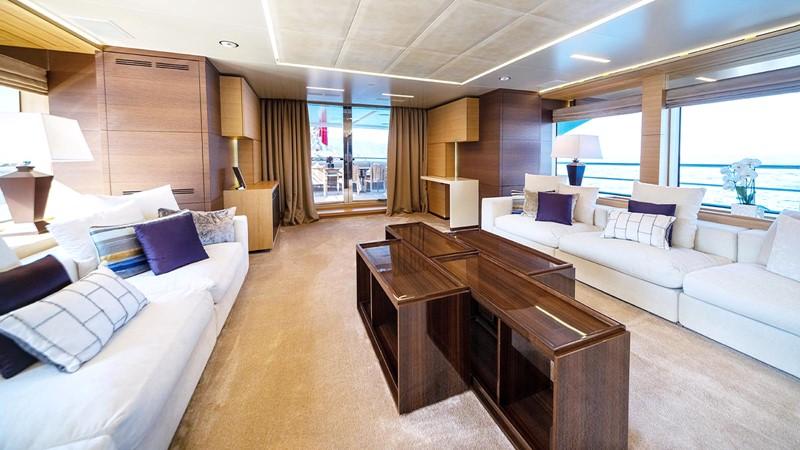 yacht Freeday