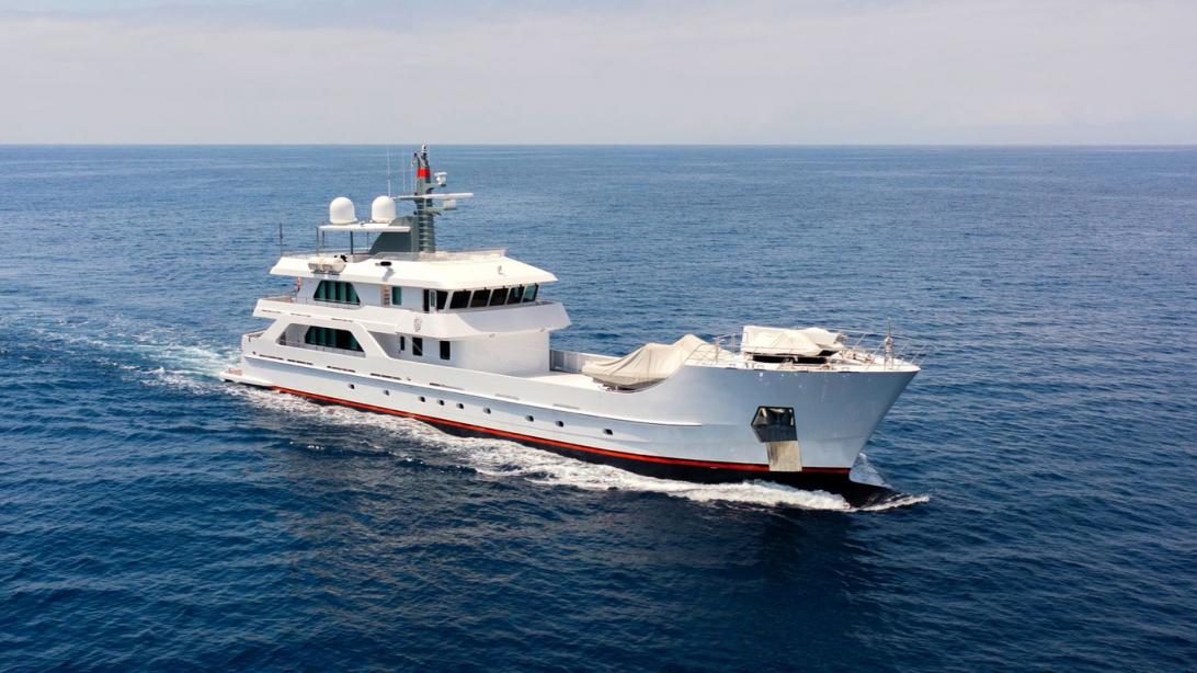 yacht Far Far Away