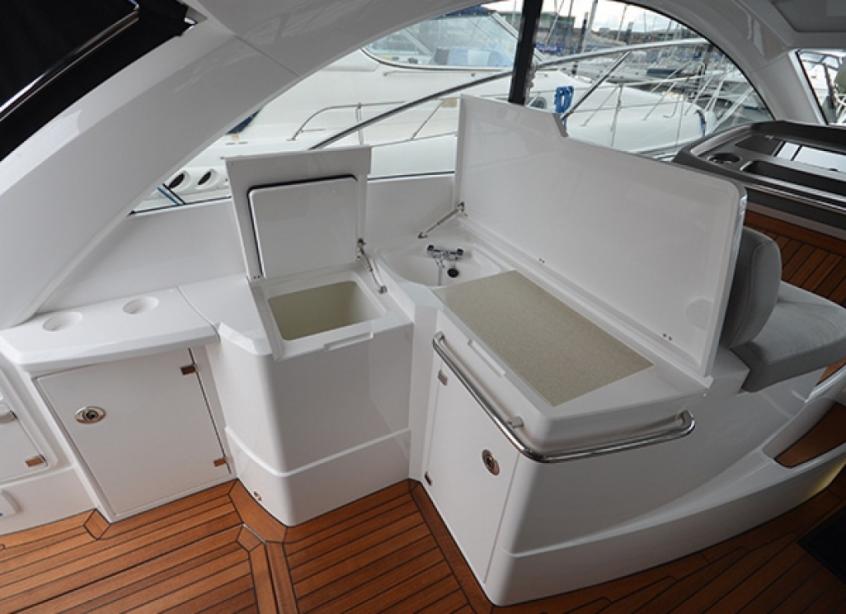 yacht Sunseeker Portofino 40