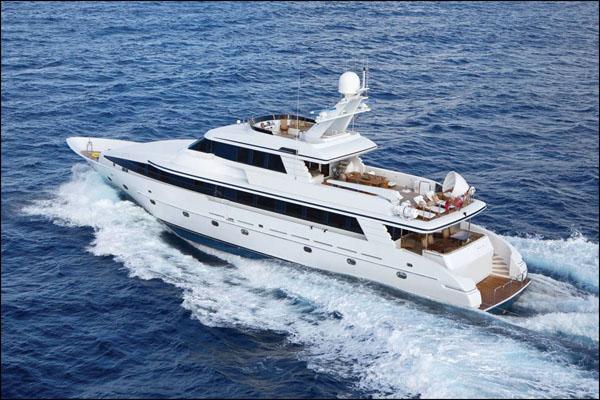yacht Sea Dreams