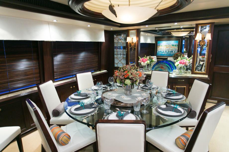 yacht Sea Dreams