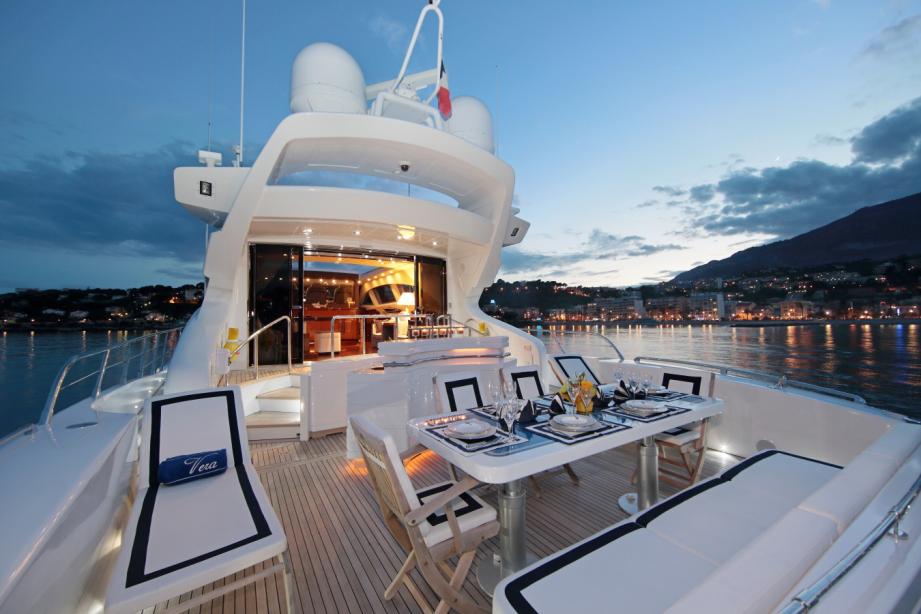yacht Tatami