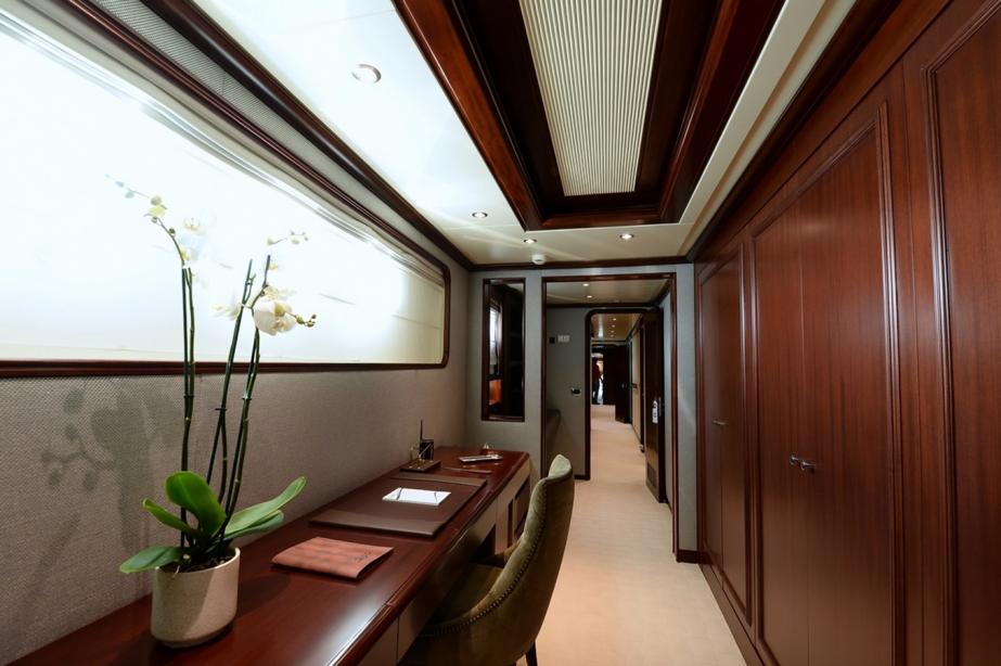 yacht Shaf