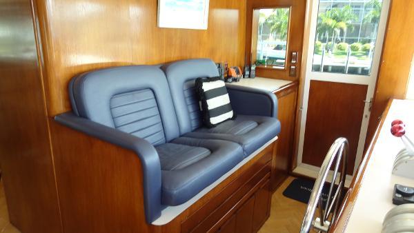 yacht 74 Hatteras 74 Sport Deck Motor Yacht 1996