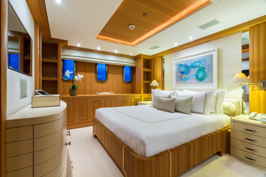 yacht Adventure