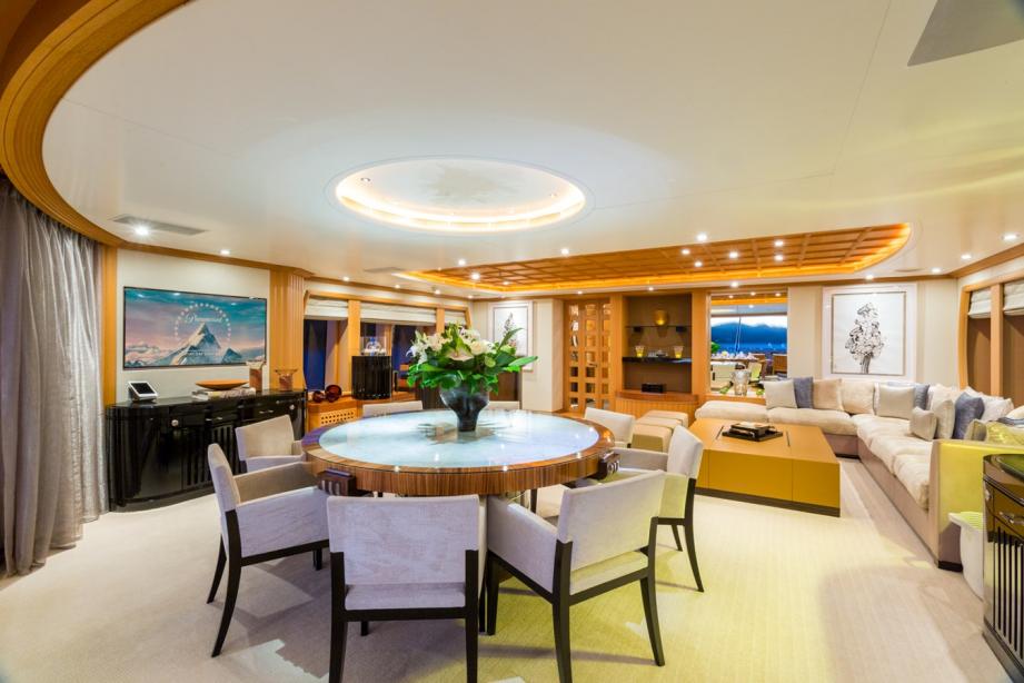 yacht Adventure