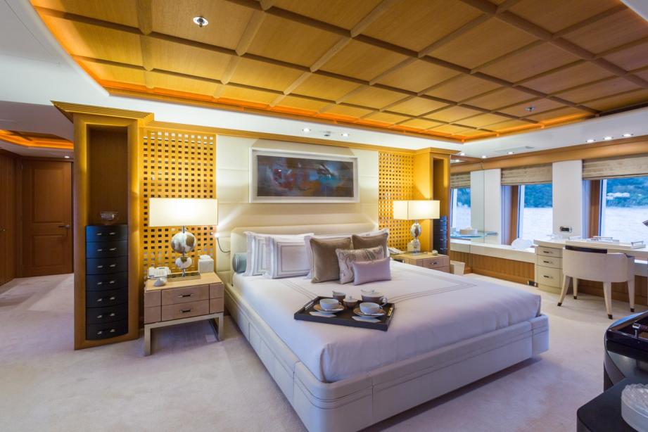 yacht Adventure
