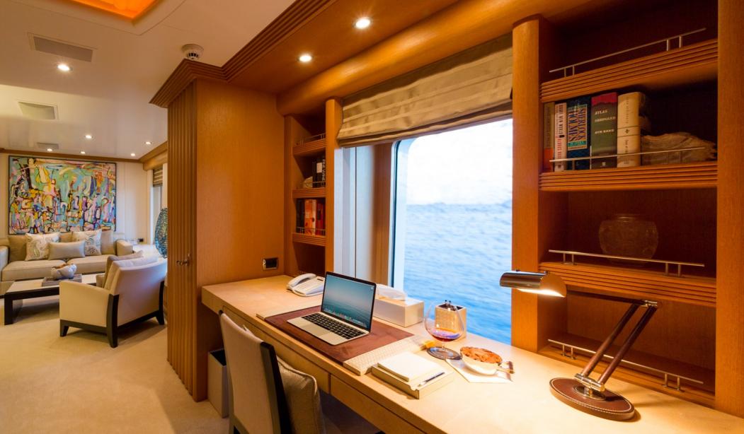 yacht Adventure