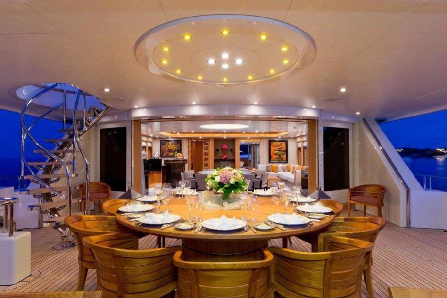 yacht Adventure