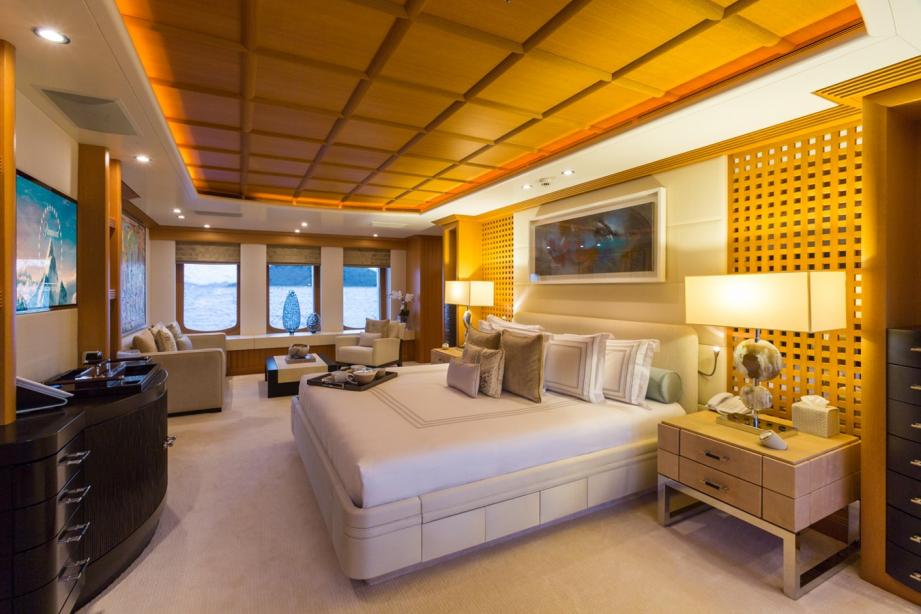 yacht Adventure