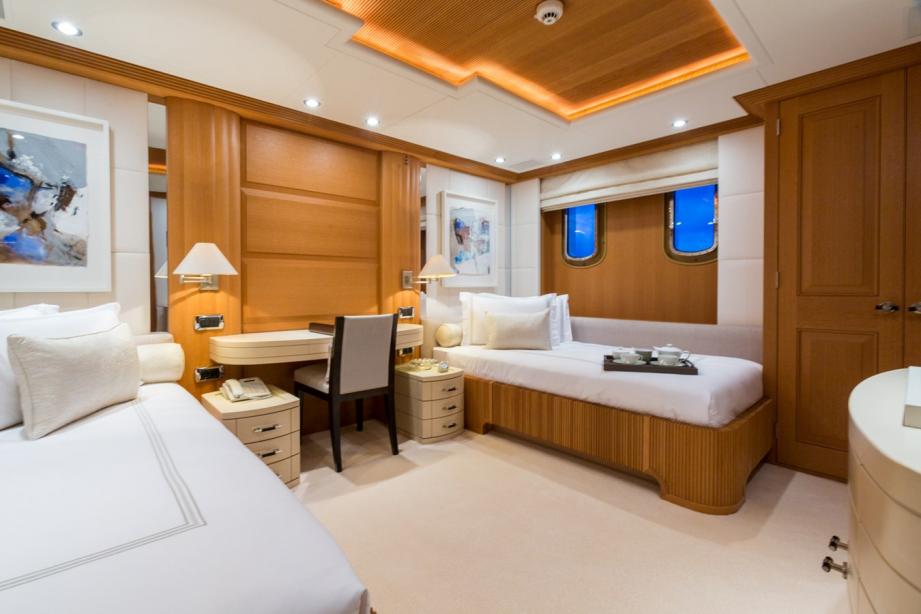 yacht Adventure