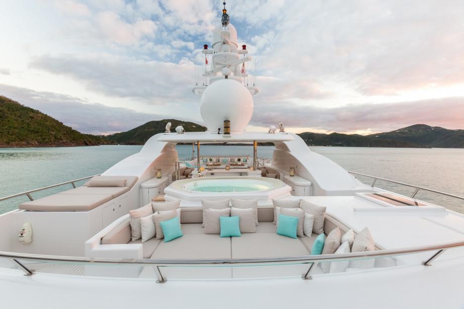 yacht Adventure