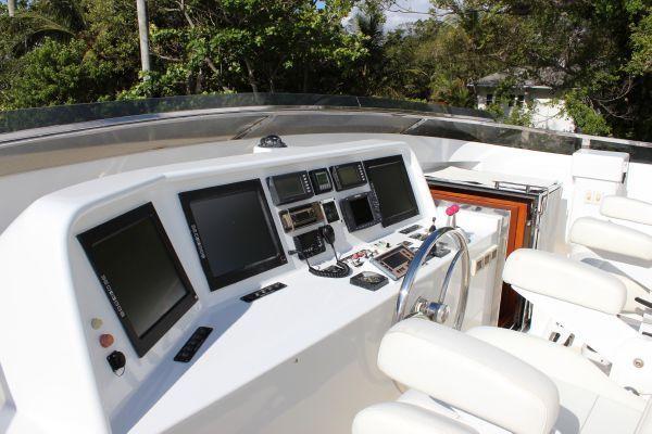 yacht Blue Sky