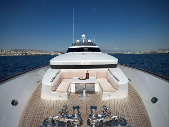 yacht Feligo V