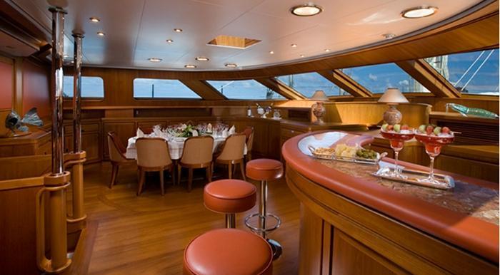 yacht Antara