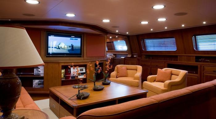 yacht Antara