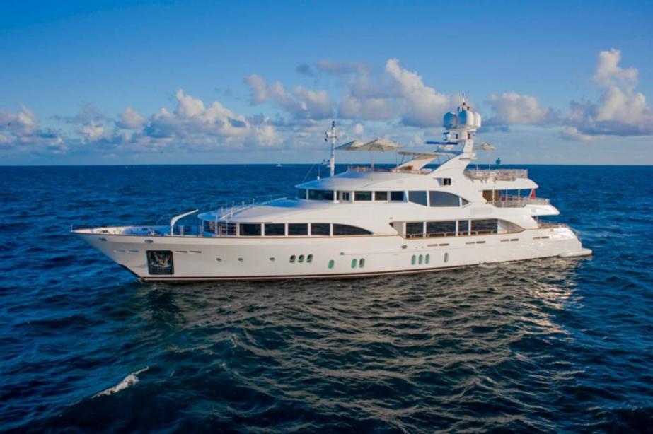 yacht Groover