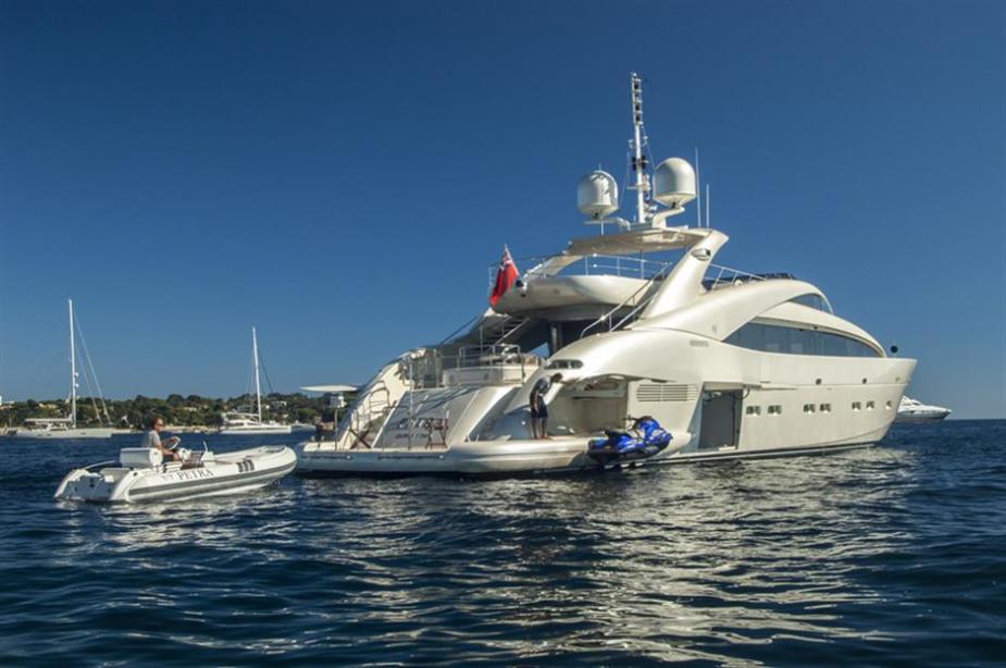yacht Grand Mariana III