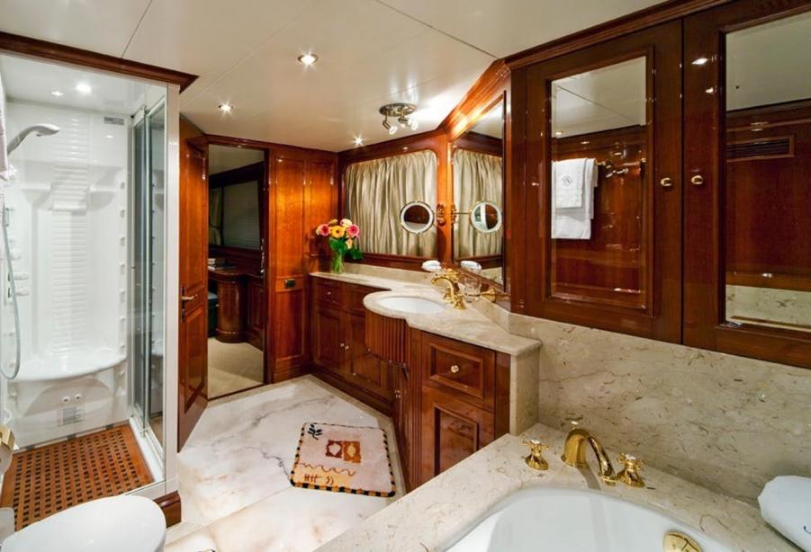 yacht Sea Century
