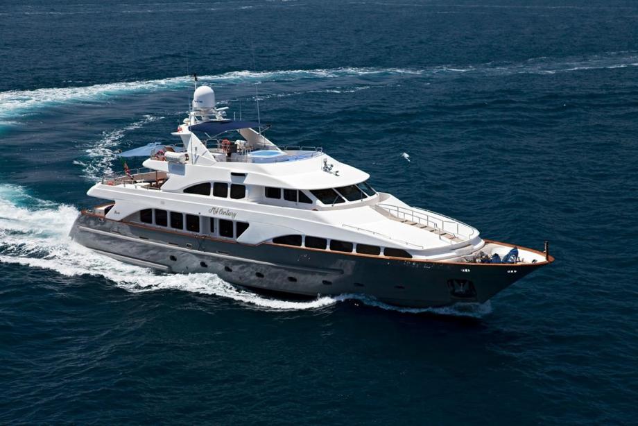 yacht Sea Century