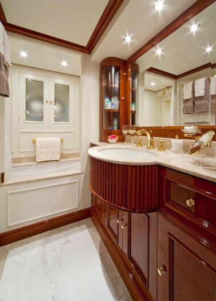 yacht Sea Century