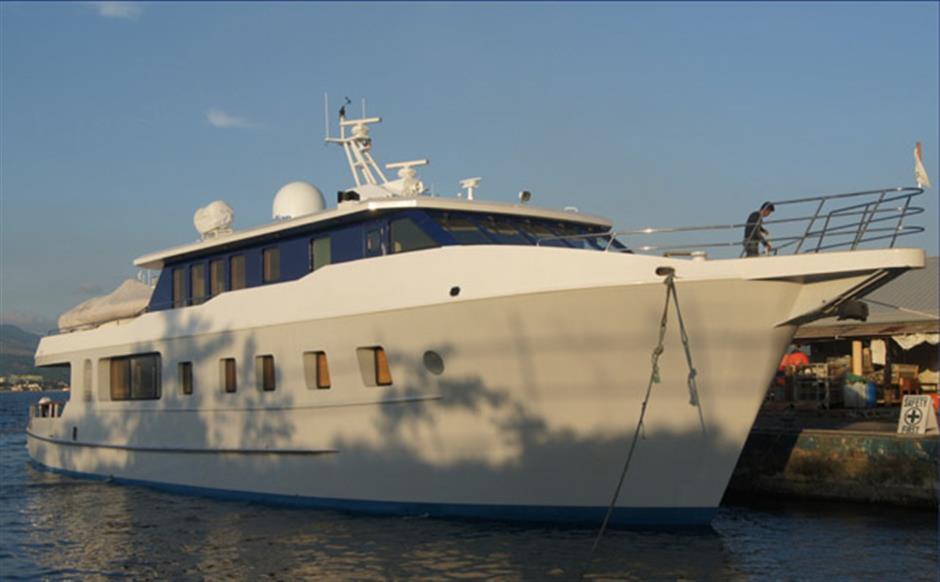 yacht Ren Rose