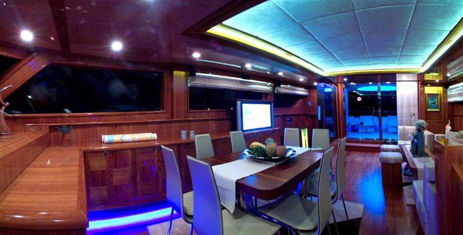 yacht Sylver K