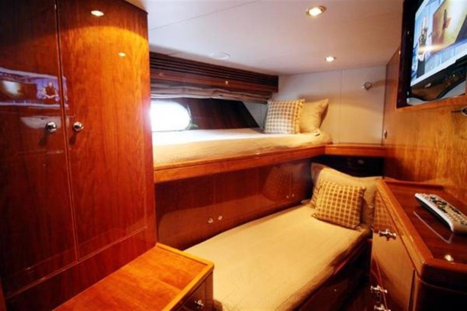 yacht Cameron Alexander