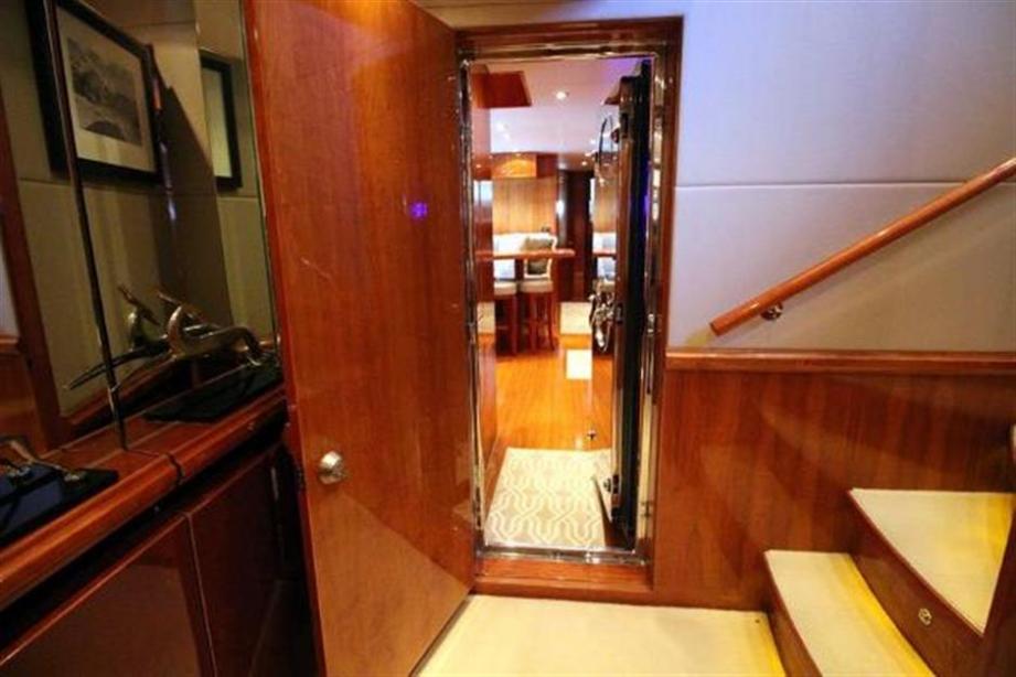 yacht Cameron Alexander
