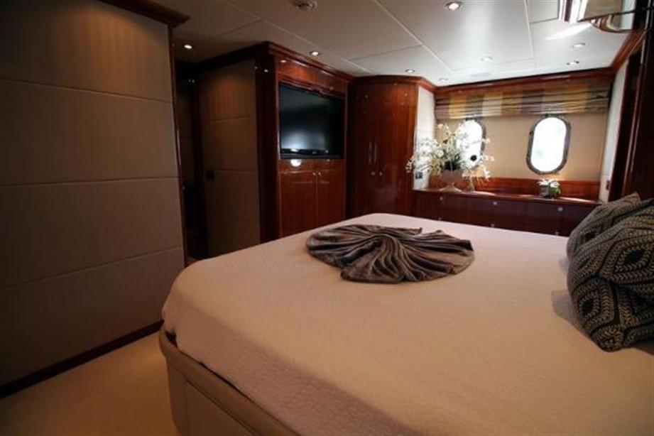 yacht Cameron Alexander