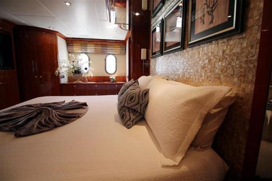 yacht Cameron Alexander