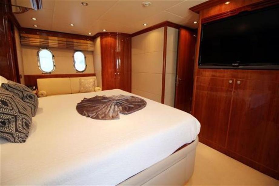 yacht Cameron Alexander