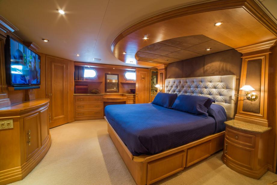 yacht Lady Lex