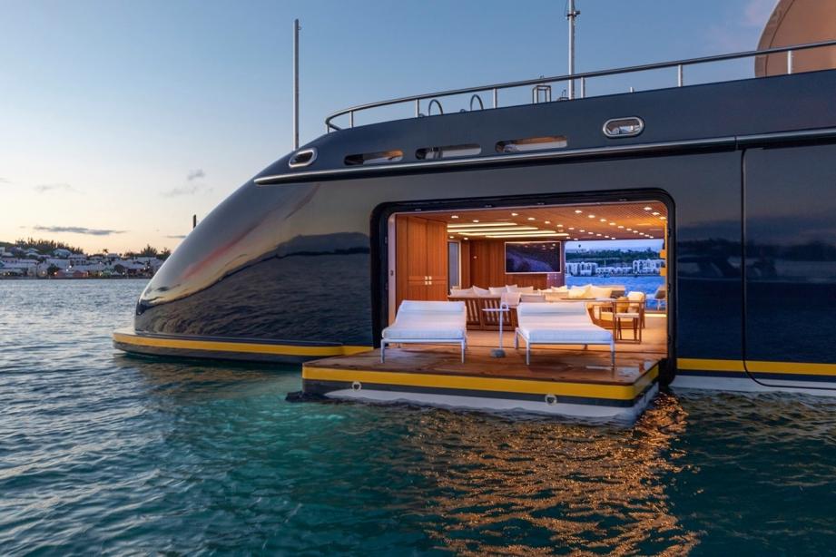 yacht B2