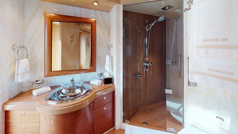 yacht Sport