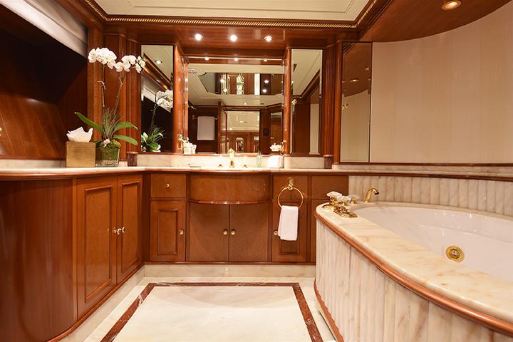 yacht Lady Michelle
