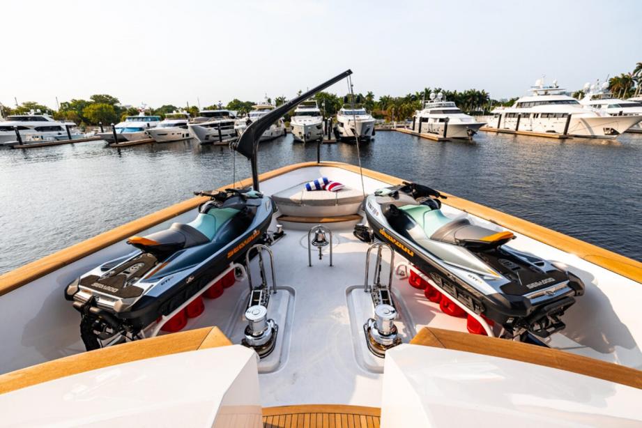 yacht No Bad Ideas