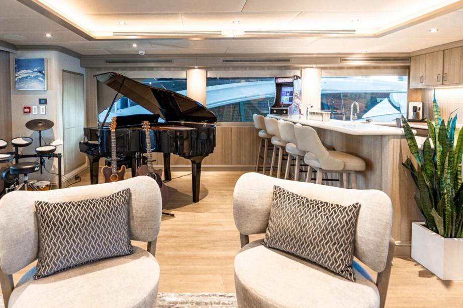 yacht No Bad Ideas