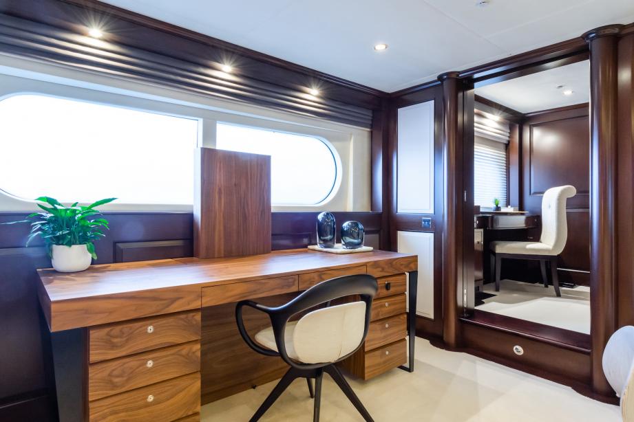 yacht Mochafy 22