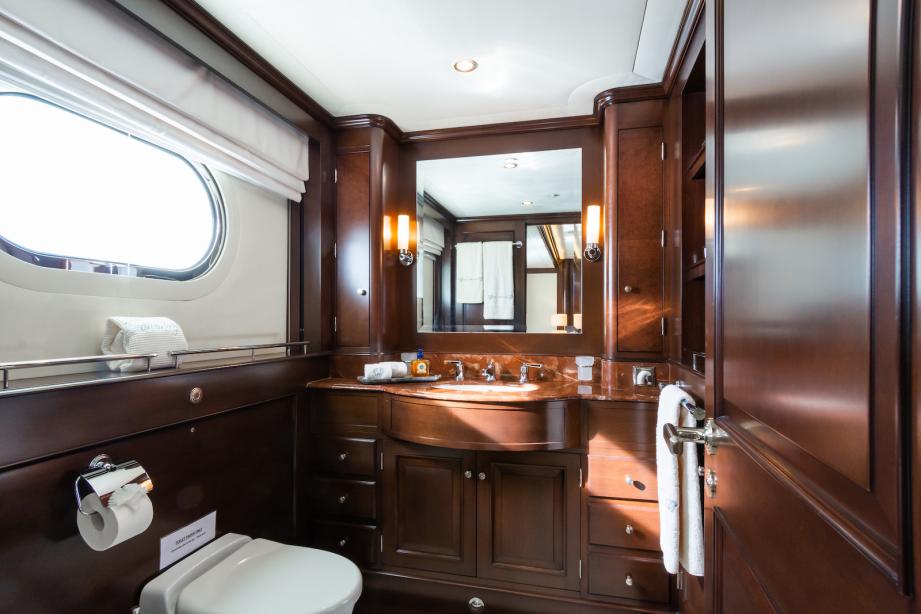 yacht Mochafy 22