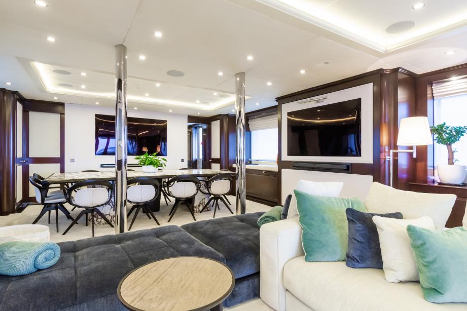 yacht Mochafy 22