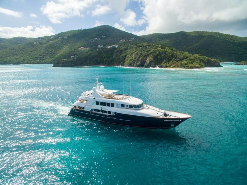 yacht Bacchus