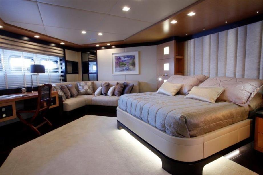 yacht Serenity II