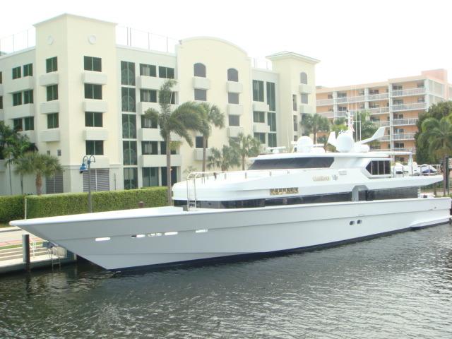 yacht My Echo