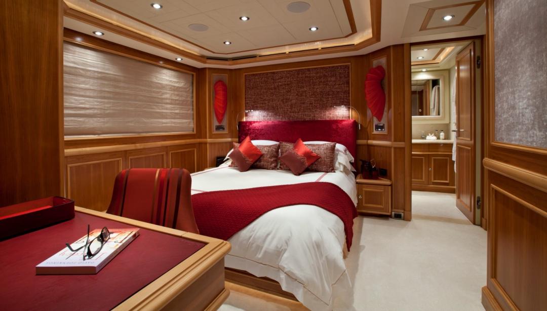 yacht Emotion 2