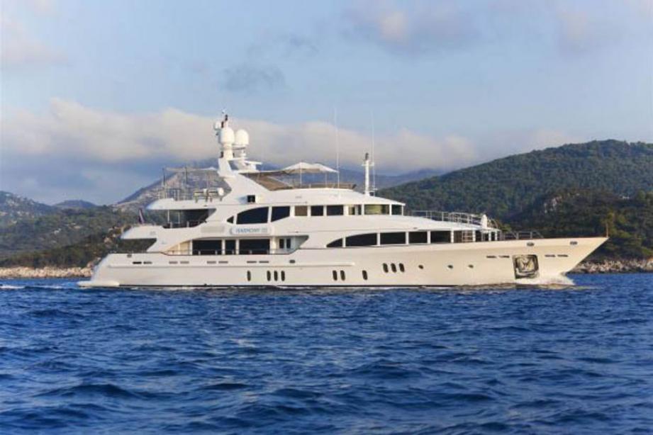 yacht Harmony III