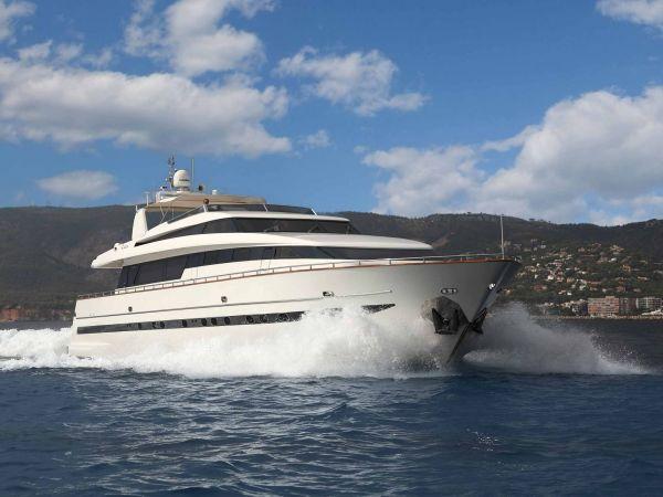 yacht Carom