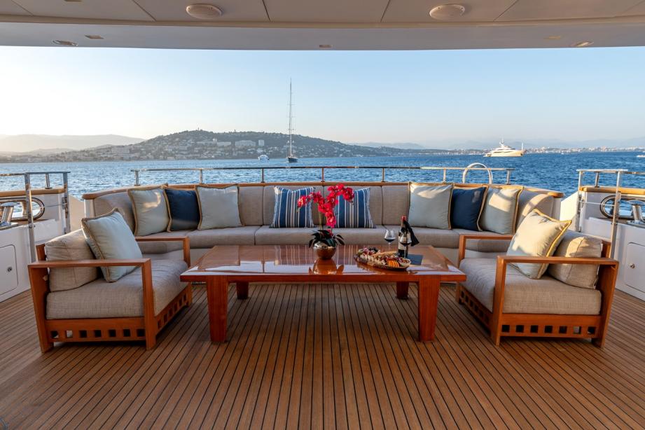 yacht Lady H